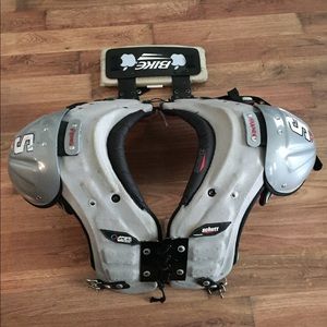 Schutt Football Shoulder Pads
